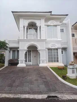Rumah Cantik Kuldesak di The green, Cluster Bellagio, BSD City
