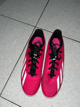 Sepatu futsal bekas