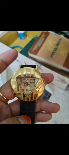 Jam Tangan Wanita Guess Original Like New