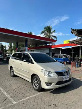 Toyota Innova Diesel Matic Type V 2012