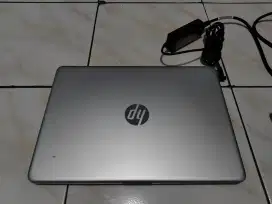 laptop hp dq5115tu
. Core i3 
. Ram 12/SSD 1 TB