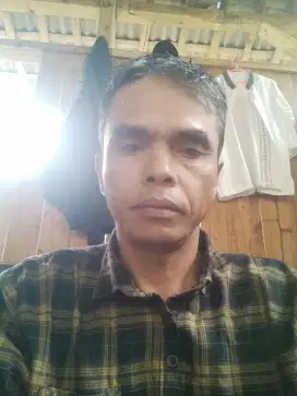 Cari kerja apa saja serabutan siap.