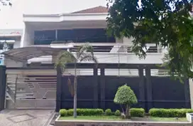 DHARMAHUSADA INDAH ROW JALAN KEMBAR KOMERSIL DKT KERTAJAYA INDAH, MERR