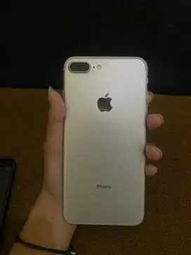 iphone 7 plus  silver