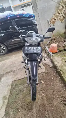 Jual motor Honda Supra th 2005
