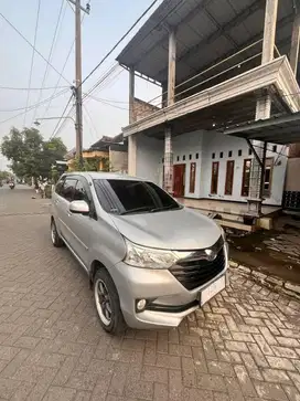 Xenia R Manual 2017