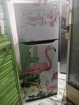 Kulkas LG 2 pintu Kondisi Bagus Normal Dingin Beku Siap Pakai