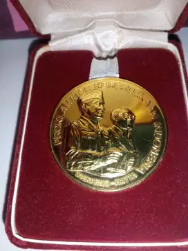 Coin tugu proklamasi asli dari presiden