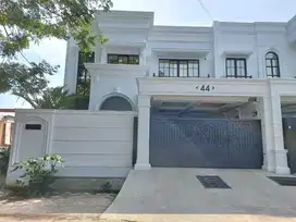 Rumah MEWAH ala SULTAN Full Furnished dekat Kota Jogja