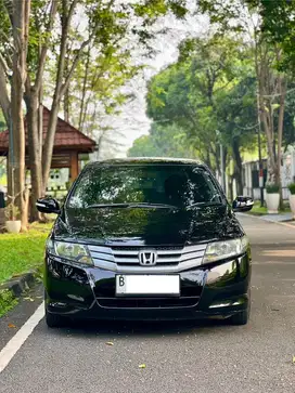 City Rs at 2009 hitam