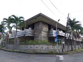 Rumah Darmo Hitung Tanah Perlu RENOV Lokasi Strategis