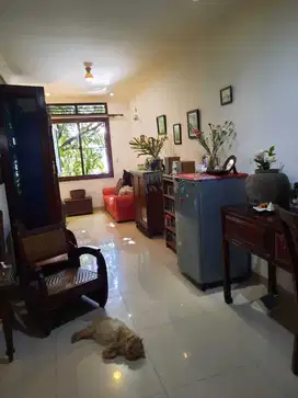 Rumah disewakan di Menteng Dalam 90 jt/thn