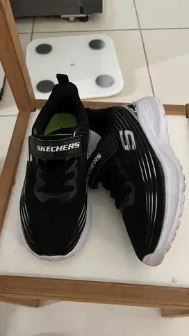 Skechers preloved tidak ori