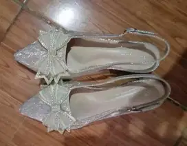 Gold blink glitter shoes