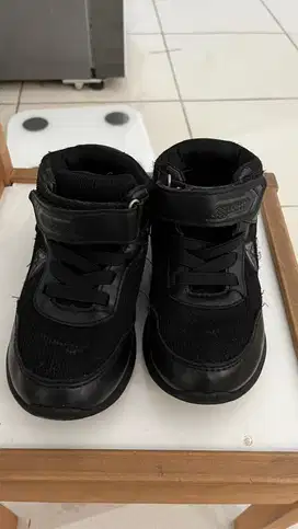 Sepatu aerostreet preloved