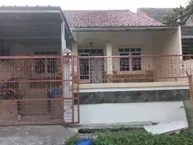Rumah Siap Huni Di VBI Villa Bogor Indah Hadap Timur Baru Renovasi
