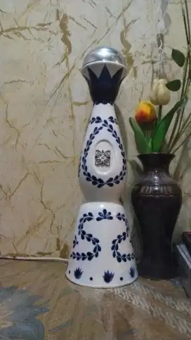 Botol bekas clase azul