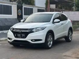 HRV 1.5 E AT 2015 LOW KM TANGAN PERTAMA