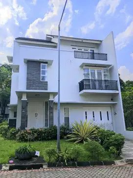 Dijual Rumah siap huni akses jalan lebar spek bata merah di Jaksel