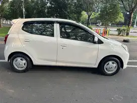 (Dp 5 jt) Daihatsu Ayla manual 2015 kondisi mesin body istimewa