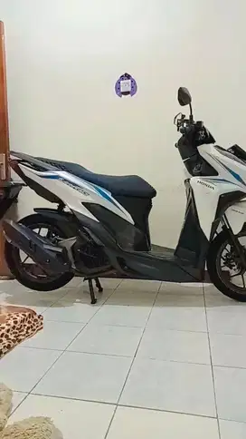 JUAL VARIO 2019 PUTIH