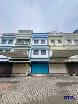 Disewakan Ruko 3 lantai di Galaxi Bumi Permai Araya tahap 2