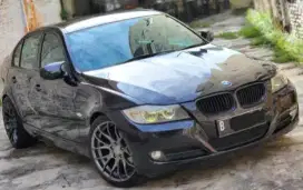 BMW seri 320i THN 2010