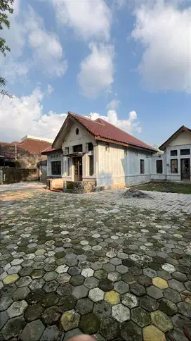 Ruang Usaha Heritage Cocok untuk cafe Strategis pusat Kota bdg jl riau