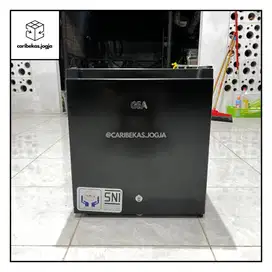 KULKAS MINI GEA/HISENSE
