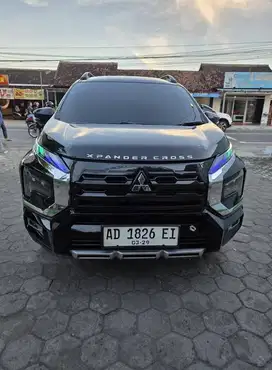 xpander cross matic tahun 2024