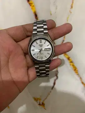 Jam tangan seiko 5 aoutomatic