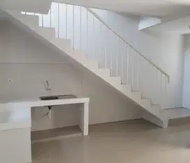 Rumah Dijual di Royal Residence Harga Murah Dekat Citraland Surabaya
