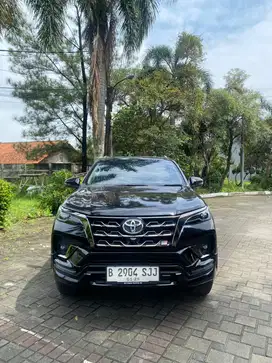 T Fortuner VRZ GR 2.8 AT 2023 KM15rb Record