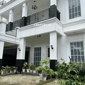 Rumah Design American Classic Dijual Di Kebayoran Residence