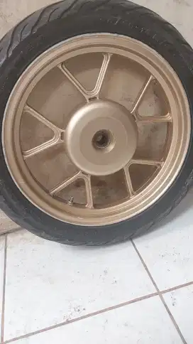Velk belakang vrossi venom bekas beat