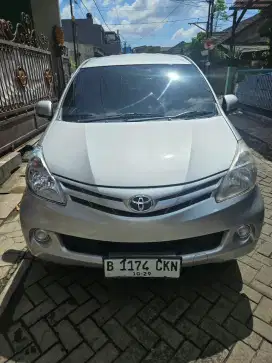 Toyota Avanza E METIK 1,3  CC TAHUN 2014