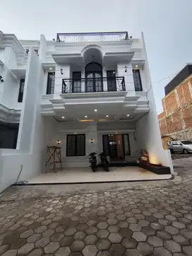 Rumah 2 Lantai +Rooftop Dalam Cluster Jagakarsa Jakarta Selatan