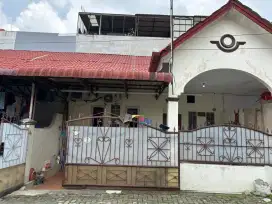 DIJUAL MURAH RUMAH KOMPLEK DAERAH JEMADI KRAKATAU BESERTA PERABOTAN