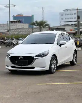 Mazda 2 1.5 GT 2021 nik 2020 Skyactiv-G AT Putih Facelift