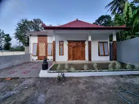 RUMAH MURAH TANAH LUAS DEKAT PLATARAN BOROBUDUR