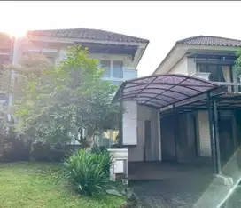 Rumah bagus siap huni 2 lantai di legenda wisata cibubur