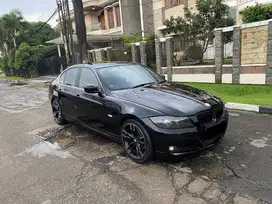 BMW 320i E90 LCI i-drive matic 2011 hitam