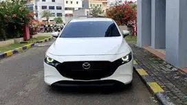 Mazda3 Mazda 3 Hatchback 2.0 Skyactiv-G Facelift 2021 Like New Low KM