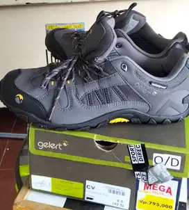 Sepatu Gelert UK. 42 waterproof
