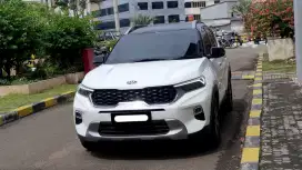 Kia sonet gls matic 2021 putih cash kredit proses bisa