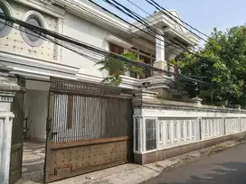 Dijual cepat rumah murah di Pejaten Barat