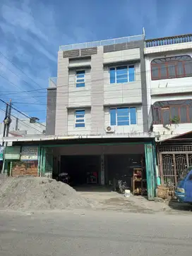 Ruko Gandeng di Jalan HM Said ( Dekat Bambu )