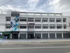 Ruko di J City ( Hadap Jalan Karya Wisata )