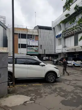 Ruko Gandeng Kantor saat ini Dijual di Gunung Sahari Jakarta
