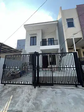 Rumah Baru 2 lantai 6 x 17 siap masuk di Gading  Elok Timur SHM